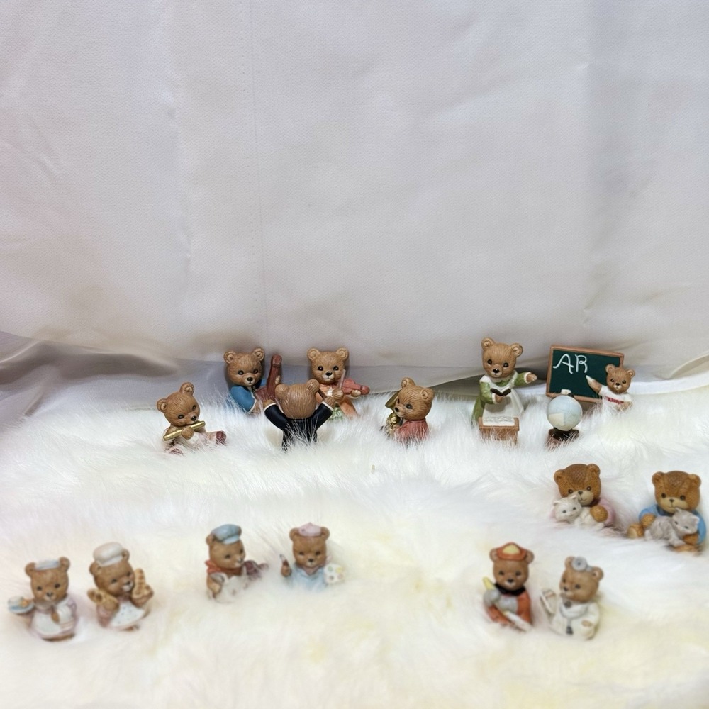 Homco Teddy Bears Vintage Mini Figurines Set Of 17‎